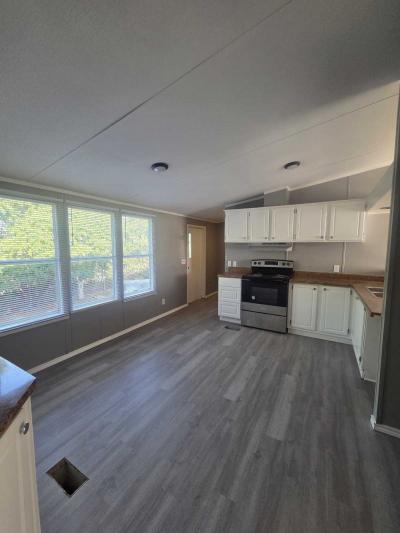 Photo 4 of 13 of home located at 2501 Martin Luther King Dr #828 San Angelo, TX 76903