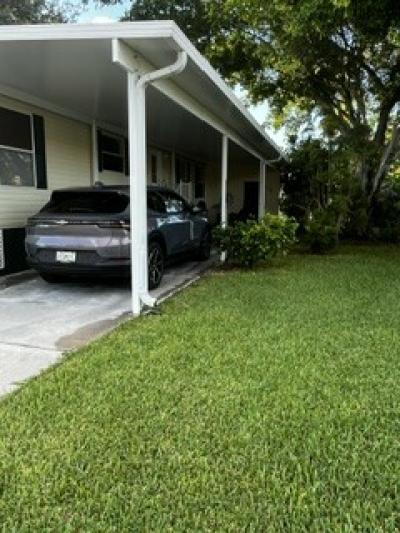 Photo 2 of 27 of home located at 4541 NW 68th Ct K08 Coconut Creek, FL 33073