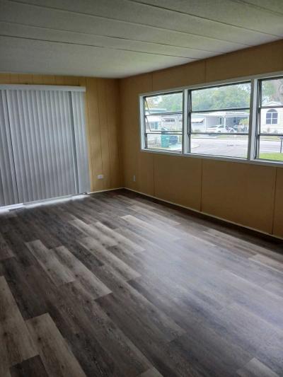 Photo 4 of 15 of home located at 9925 Ulmerton Road, #178 Largo, FL 33771