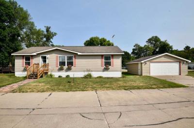 Photo 5 of 41 of home located at 160 N Prospect Ave., Lot #151 Ogilvie, MN 56358