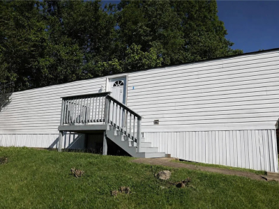 Mobile Home at 216 Young Lane Saint Clairsville, OH 43950