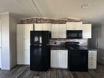 Photo 5 of 15 of home located at 7616 Upper Seguin Rd Converse, TX 78109