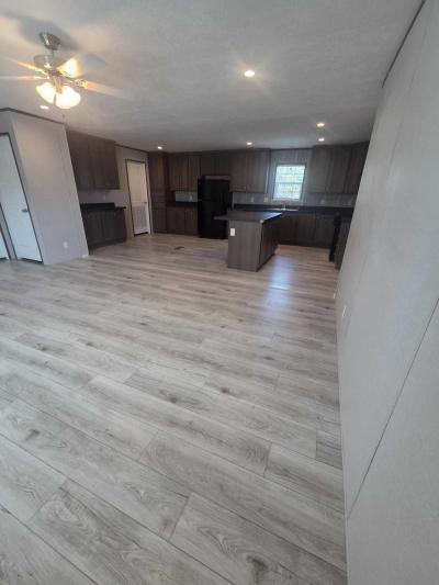 Photo 5 of 26 of home located at 8814 NE 106th Terr. #127 Kansas City, MO 64157
