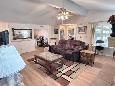 Photo 4 of 35 of home located at 8122 W Flamingo Rd Las Vegas, NV 89147