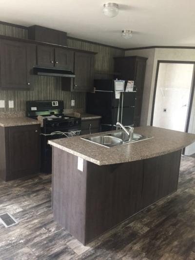 Photo 2 of 10 of home located at 725 Cedar Rd. Bluffton, IN 46714