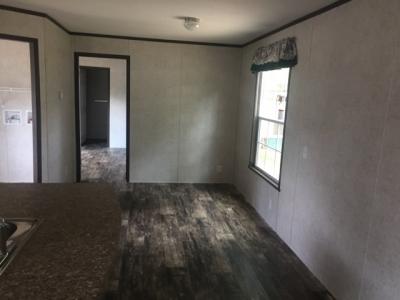 Photo 3 of 10 of home located at 725 Cedar Rd. Bluffton, IN 46714