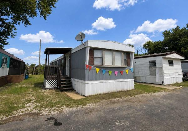 1980  Mobile Home For Sale