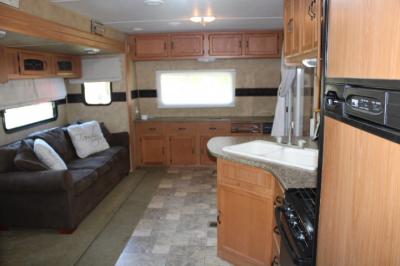 Photo 5 of 8 of home located at 129 Circle Rd A4 Broadalbin, NY 12025
