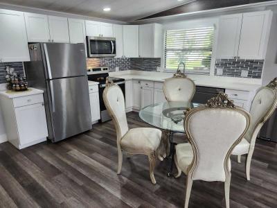 Photo 2 of 12 of home located at 1608 E. Mt. Vernon Lane Naples, FL 34110