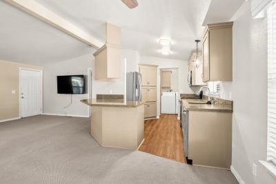 Photo 5 of 33 of home located at 10770 Black Mountain Road #143 San Diego, CA 92126