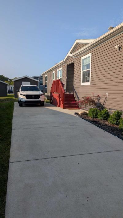 Photo 3 of 16 of home located at 10790 Edwards Lane Willis, MI 48191