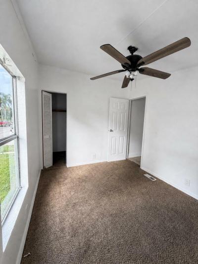 Photo 5 of 8 of home located at 1541 Winding Trail Orlando, FL 32825