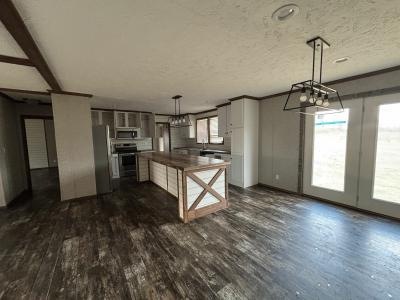 Photo 3 of 10 of home located at 31888 Al-75 Oneonta, AL 35121