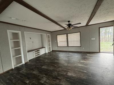 Photo 4 of 10 of home located at 31888 Al-75 Oneonta, AL 35121