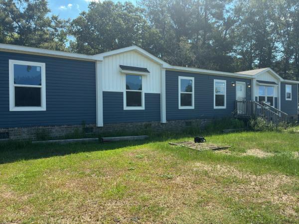2021 FARM HOUSE BREEZE 72 Mobile Home For Sale