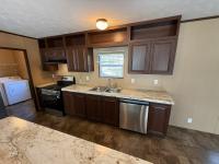 2016 SOLUTION 38SLT28603AH16 Manufactured Home