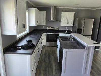 Photo 3 of 20 of home located at 4222 Grand Caillou Rd Houma, LA 70363
