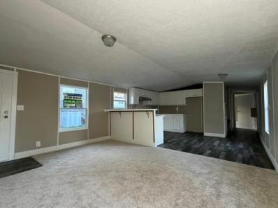 Photo 5 of 25 of home located at 9929 Silo Way Louisville, KY 40291