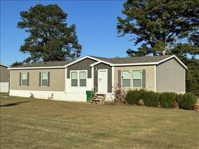 Photo 3 of 18 of home located at 120 Midfield Drive Good Hope, AL 35057