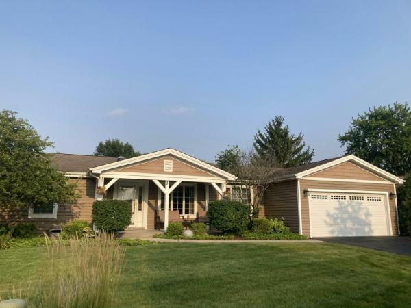 Photo 1 of 2 of home located at 3 Derby Court Grayslake, IL 60030