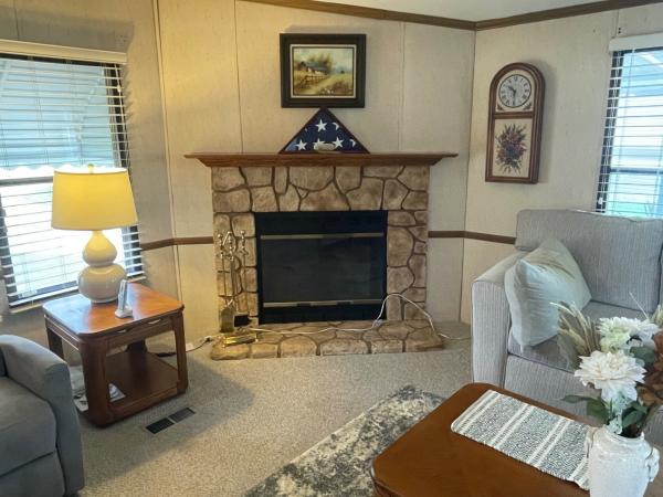 1987 Schult M220858AB Mobile Home