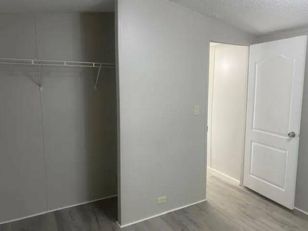 2022 S125411S01  Home