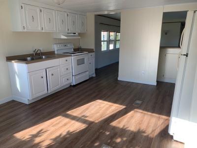 Photo 4 of 8 of home located at 2796 S Main Rd #066 Lebanon, OR 97355