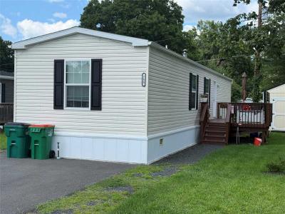 Mobile Home at 755 Tarrytown Ln Walden, NY 12586
