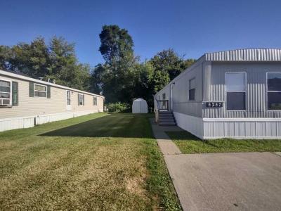 Photo 3 of 14 of home located at 5257 Jennie Dr #435 White Lake, MI 48383