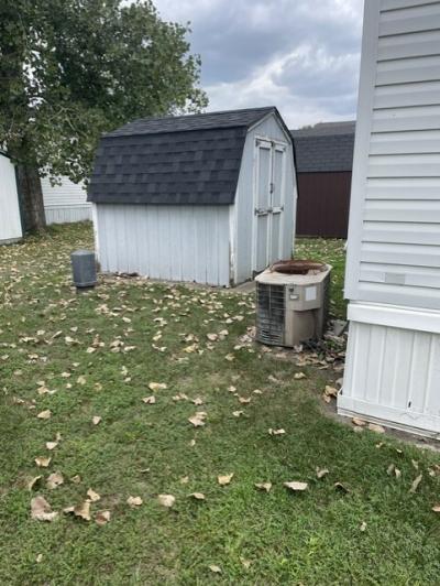 Photo 2 of 12 of home located at 22020 Castelle Dr, #158 Romulus, MI 48174
