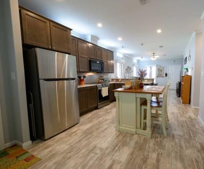Photo 4 of 8 of home located at 1076 W. Lakeview Drive Sebastian, FL 32958
