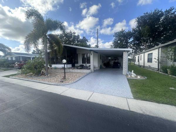 1987 Brookfield Mobile Home For Sale
