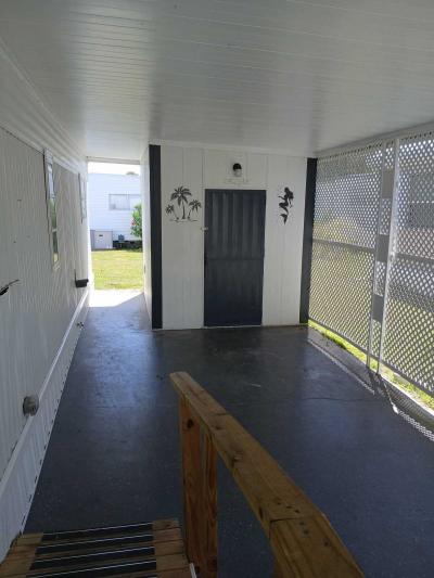 Photo 5 of 26 of home located at 9925 Ulmerton Road, #376 Largo, FL 33771