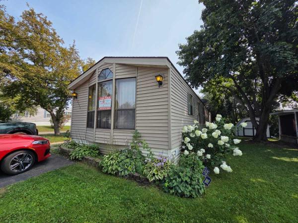 1987 Schult Mobile Home For Sale