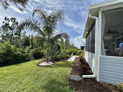 Photo 4 of 28 of home located at 12116 SW County Rd. 769 #26 Lake Suzy, FL 34269