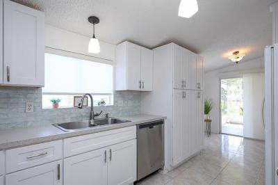 Mobile Home at 11300 Rexmere Blvd, #47/20-Pl Fort Lauderdale, FL 33325