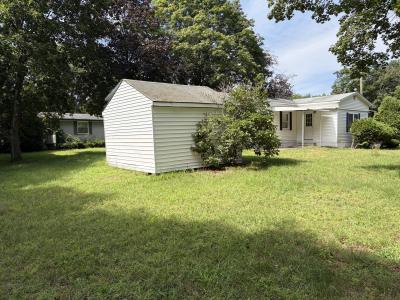 Photo 4 of 26 of home located at 15 Leewood Trail Nashua, NH 03062