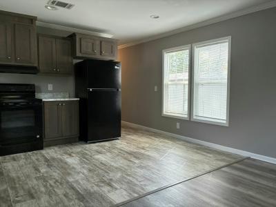 Photo 4 of 15 of home located at 10201 W Beaver St #167 Jacksonville, FL 32220