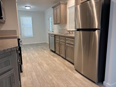Photo 4 of 16 of home located at 734 Gladiola Dr Auburndale, FL 33823