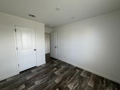 Photo 5 of 24 of home located at 18 Punta Court Lot 0433 Fort Myers, FL 33908