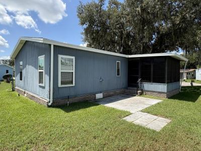 Photo 4 of 18 of home located at 703 Putters Ct Plant City, FL 33565