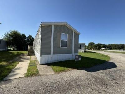 Mobile Home at 1001 Mayflower Road #147 South Bend, IN 46619