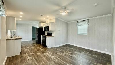 Photo 4 of 12 of home located at 1250 Lakeview Drive #47A Deland, FL 32720