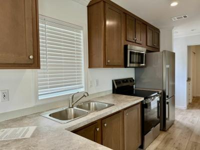 Photo 2 of 10 of home located at 1250 Lakeview Drive #50 Deland, FL 32720