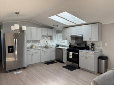 Photo 5 of 13 of home located at 43084 Frontenac Ave, #487 Sterling Heights, MI 48314