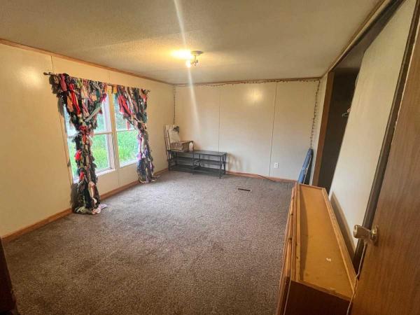 1992 Manufactured Home