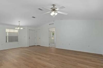 Photo 4 of 18 of home located at 8102 W Coconut Palm Dr Homosassa, FL 34448