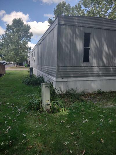 Photo 3 of 12 of home located at 5384 Labelle Dr, #328 White Lake, MI 48383