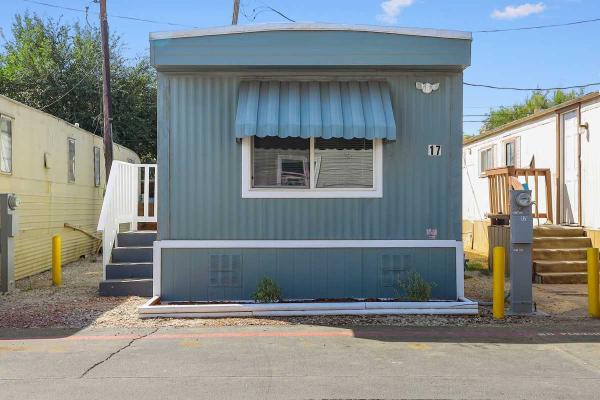 Photo 1 of 2 of home located at 16397 D St. #17 Victorville, CA 92395