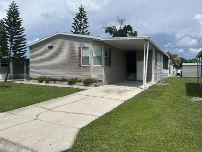 Mobile Home at 8813 Fountain Club Blvd Tampa, FL 33635